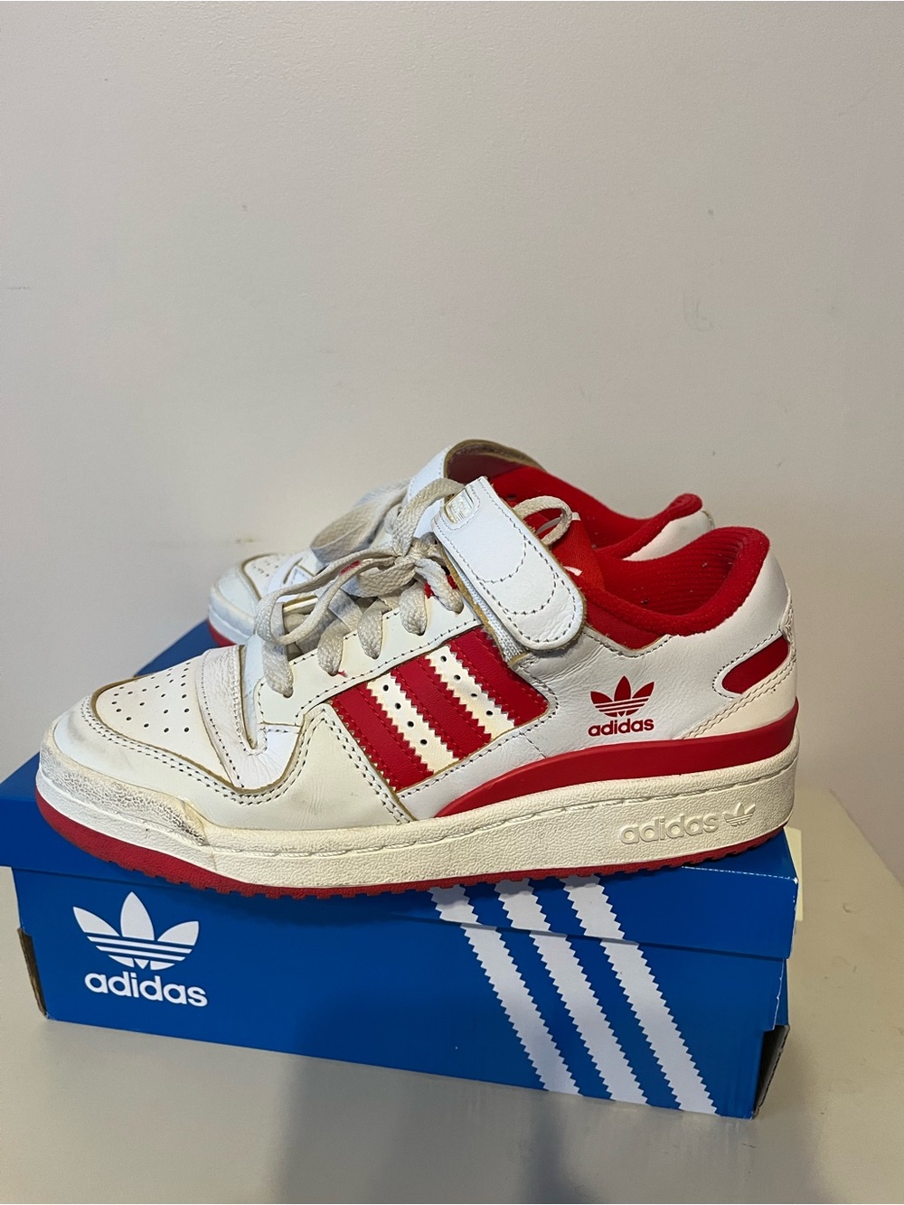 adidas Women’s White & Red Forum Low-Top Sneakers - Picture 3 of 4